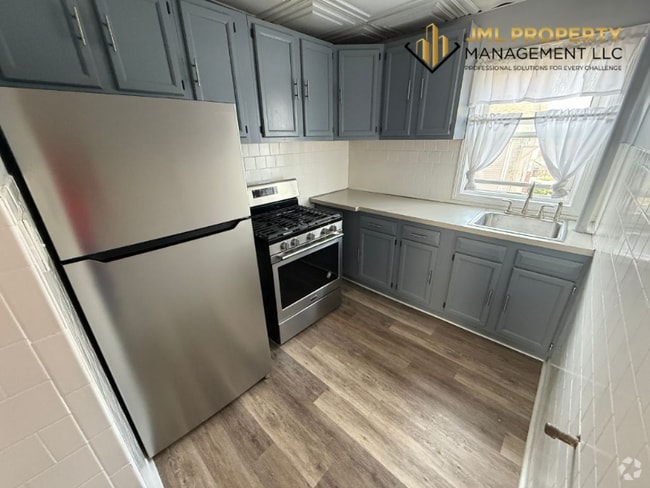 Building Photo - 47 Bogle St Unit 3 Rental