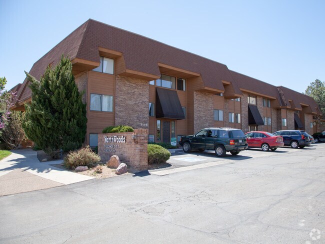 Northwood Apartments - Northwood Apartments