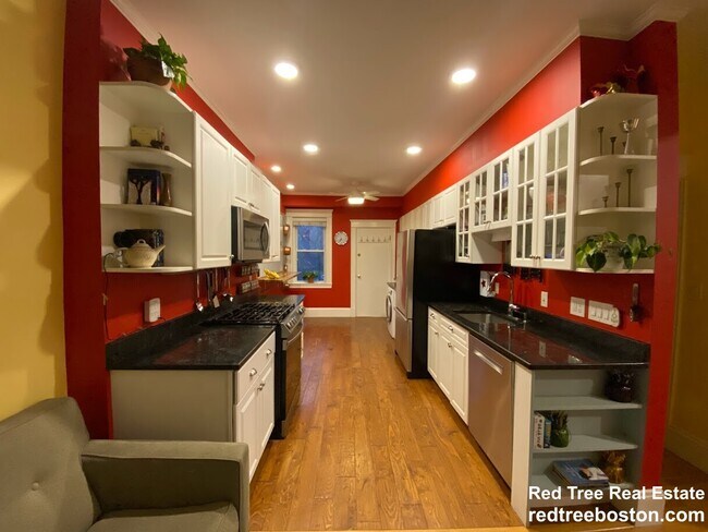 Photo - 143 Longwood Ave Unit 3