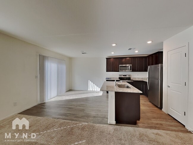 Photo - 282 S Oak St Casa