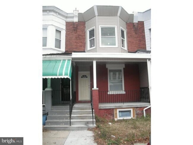 Building Photo - 141 N Paxon St Rental