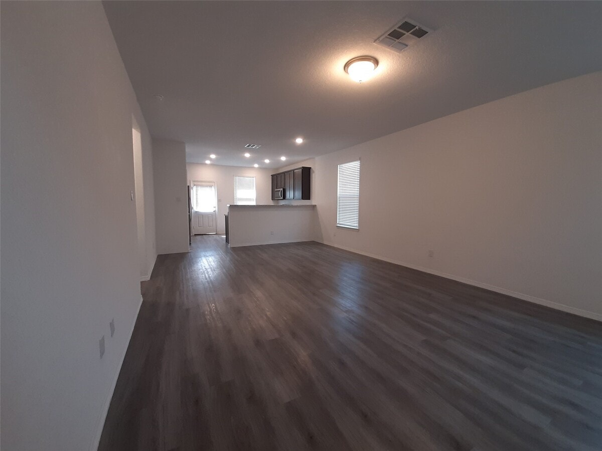 Photo - 16568 Moss Ln