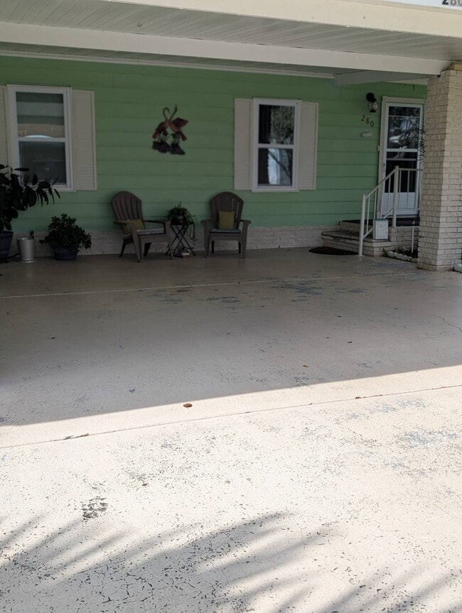 Photo - 280 Country Club Dr