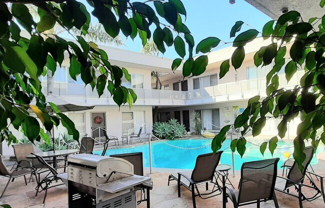 Photo - 3200 Cheviot Vista Pl Unidad #21