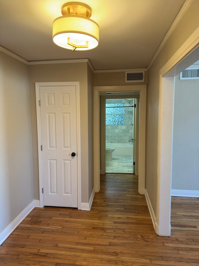 Photo - 906 N 6th St Unidad 906