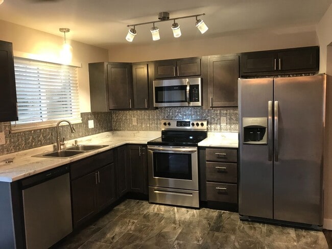 Photo - Pet Friendly, Renovated Home in Fox School District Unidad 2320