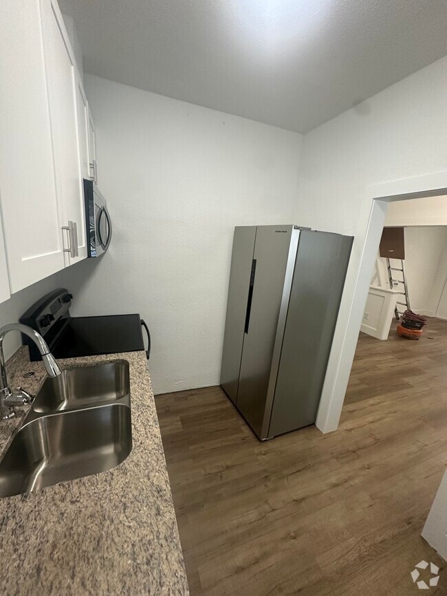 Building Photo - 624 S 12th St Unit B Rental