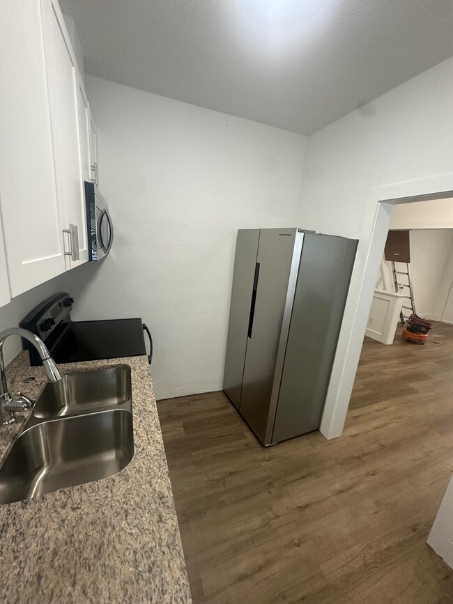 Photo - 624 S 12th St Apartment Unit B