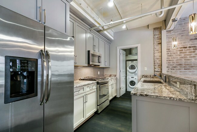 516 Bienville