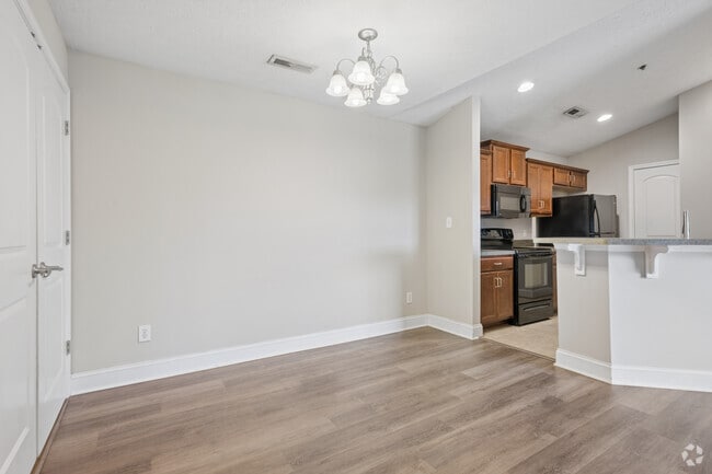 3BR, 2BA - 1,182SF - Dining Room
