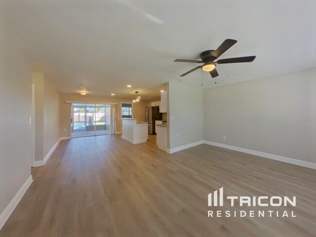 Photo - 201 85th Ave N