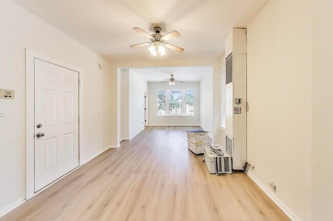 Photo - 1131 W Taylor St Unit 2F