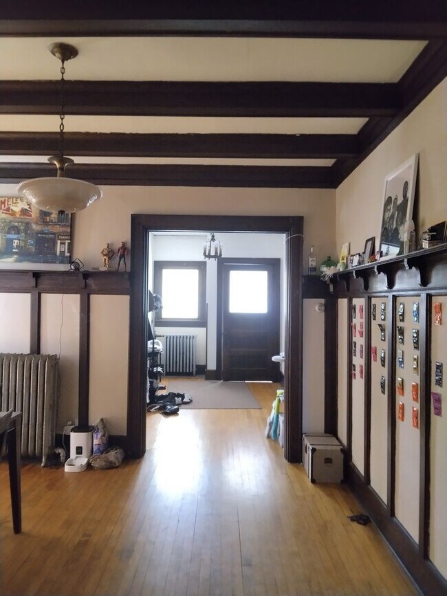 Photo - 2916-18 N Murray St
