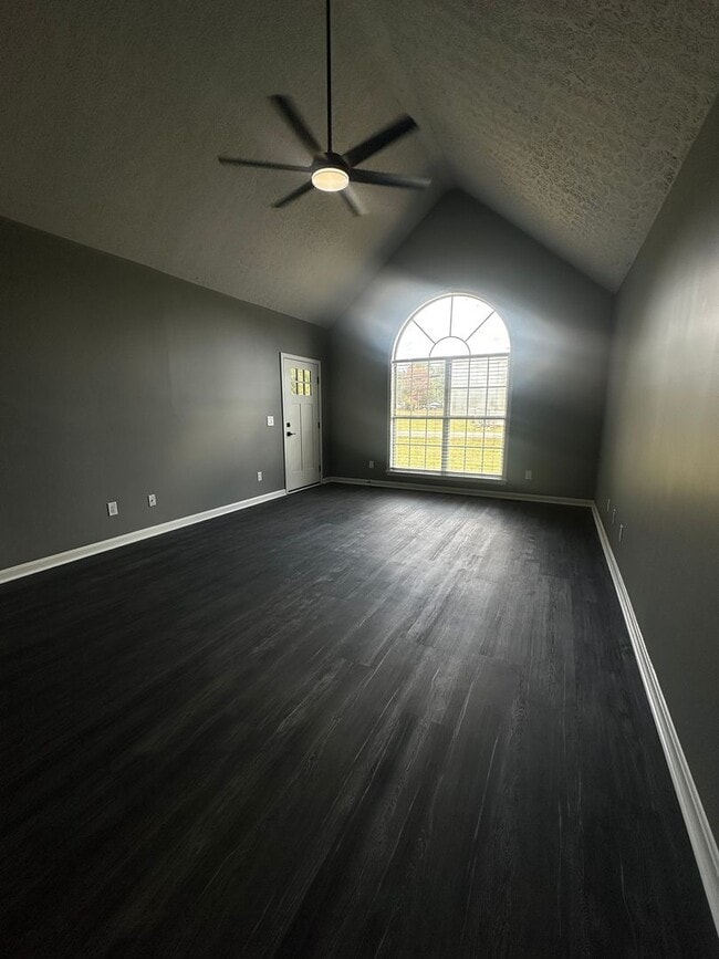 Photo - Fully Renovated in White House