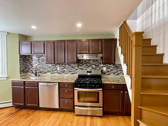 Building Photo - 233 Broadway Unit 3