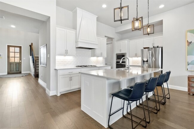 1812 Scotney Ct