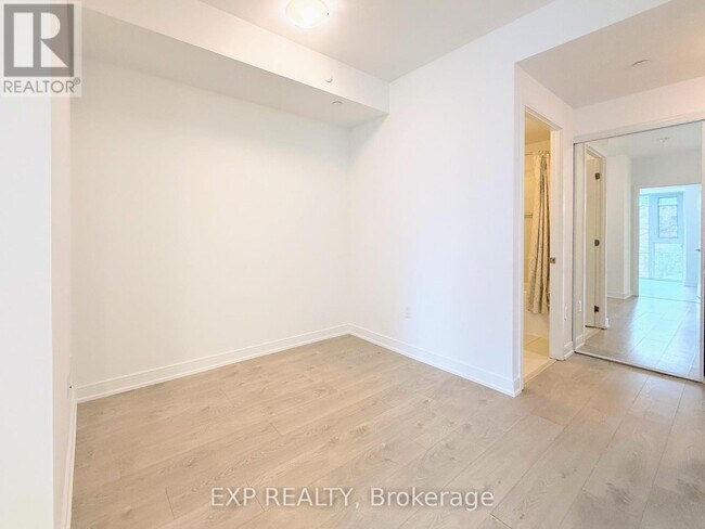 Photo - 50 Wellesley St E Unité 505