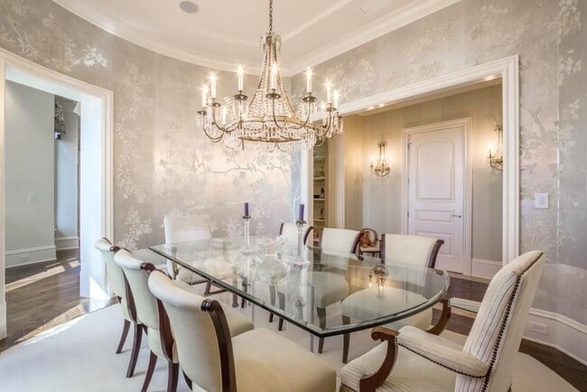 Photo - 3376 Peachtree Rd