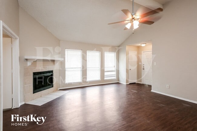 Photo - 2525 Butterfield Dr