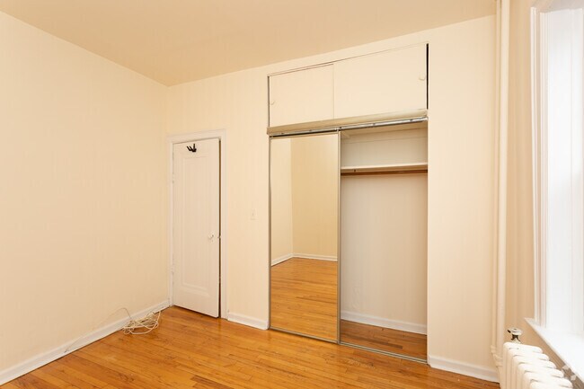 1 Bdrm 1 Bath Bedroom