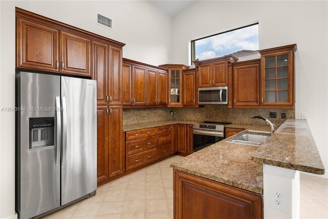 Photo - 1087 Deerwood Ln