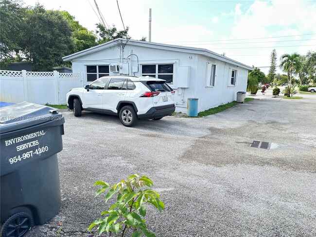 Photo - 7121 Taft St Unit A