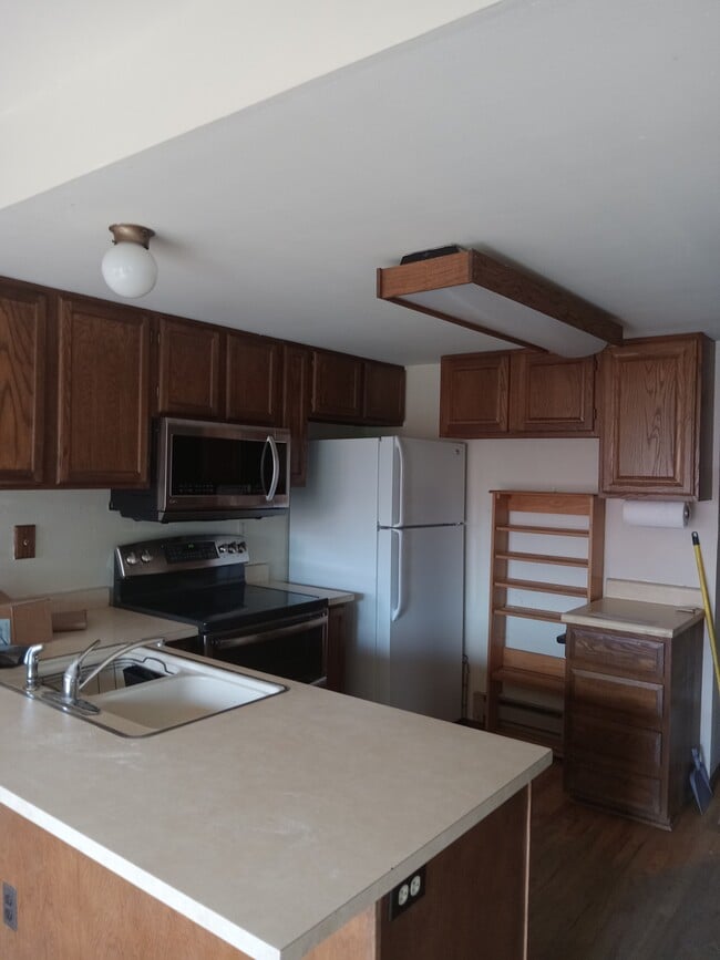 Photo - 252 Poplar Cir