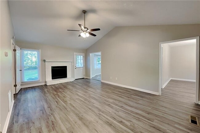 Photo - 4036 Evelyn Dr
