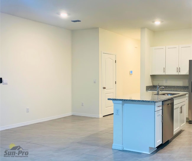 Photo - 114 Reena Dr