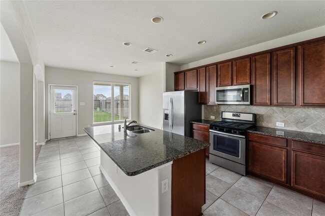 Building Photo - 8014 Oxbow Manor
