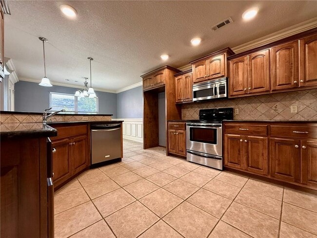 Photo - 1271 Coventry Ln