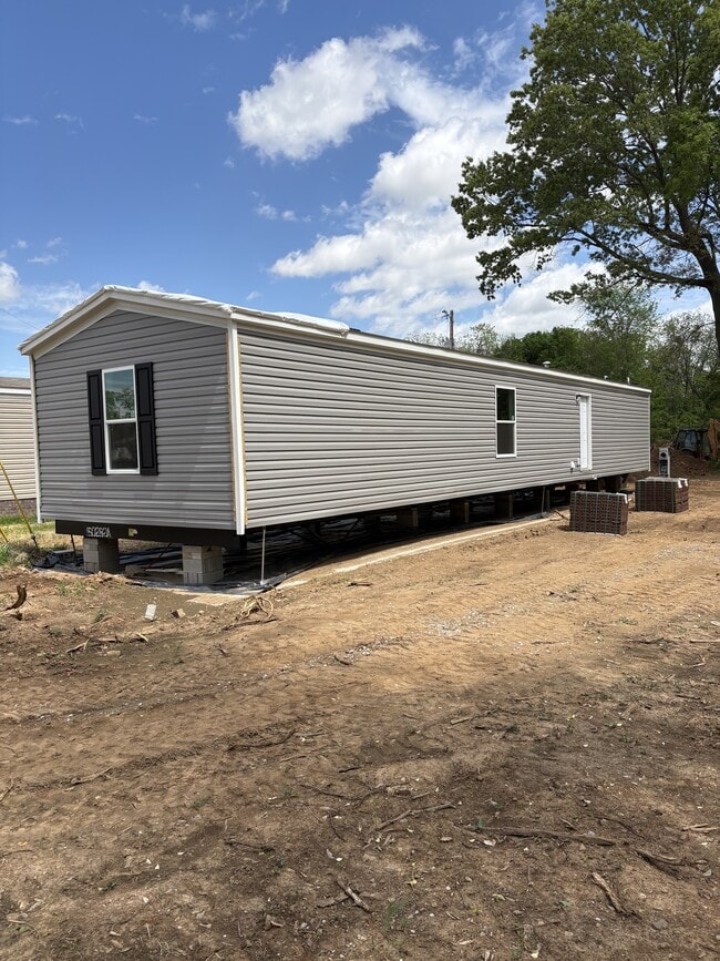 Photo - 201 Addison St