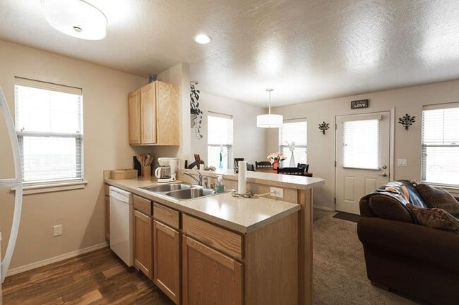 Photo - 2010 Strand Ave Unit 102