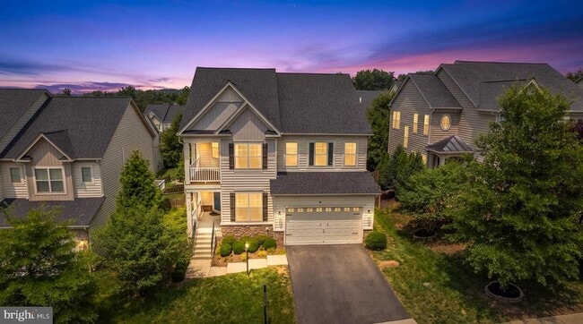 Building Photo - 42706 Chisholm Dr