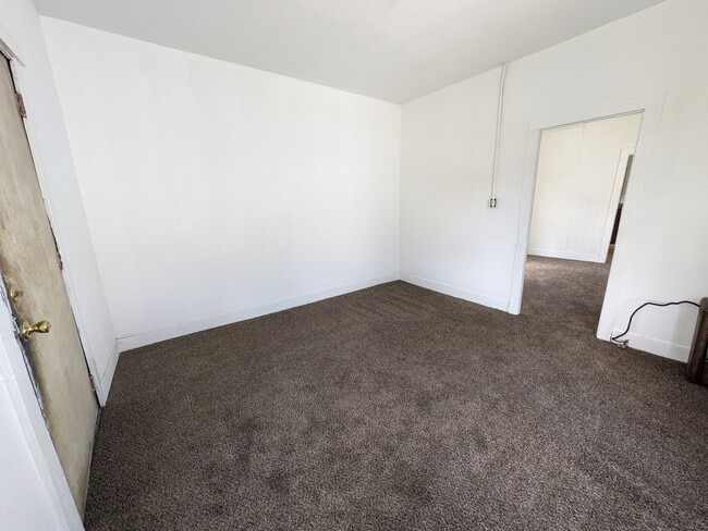 Photo - 820 Peach Ave