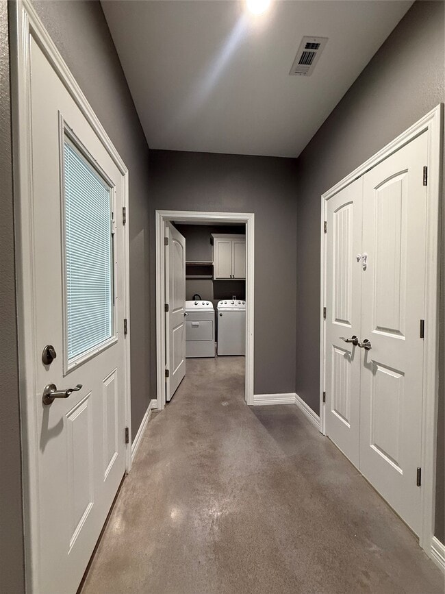 Photo - 17980 FM 2090