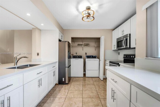 Photo - 9937 NW 9th St Cir