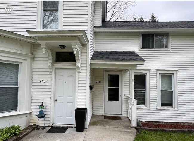 Photo - 210 Rose Ave Condo Unit 210