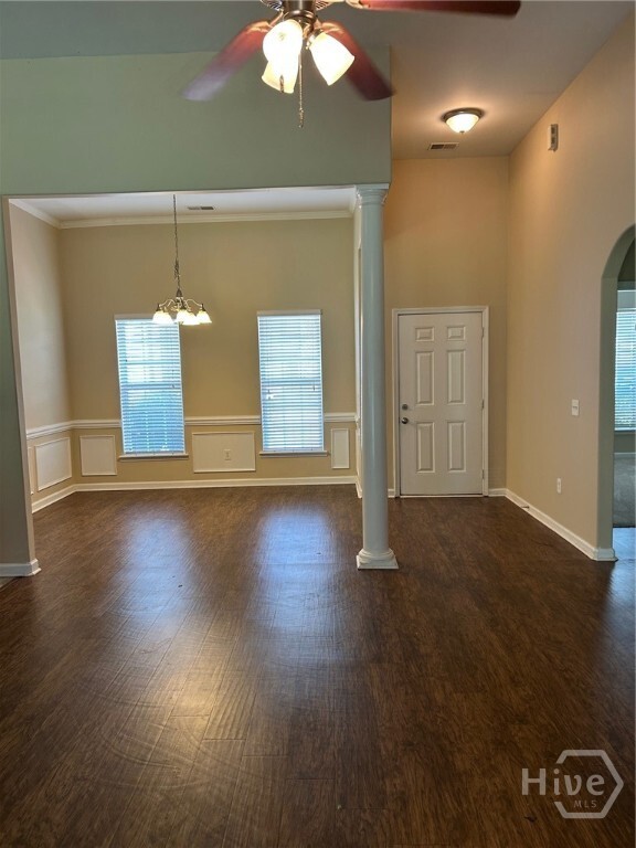 Photo - 168 Carlisle Way
