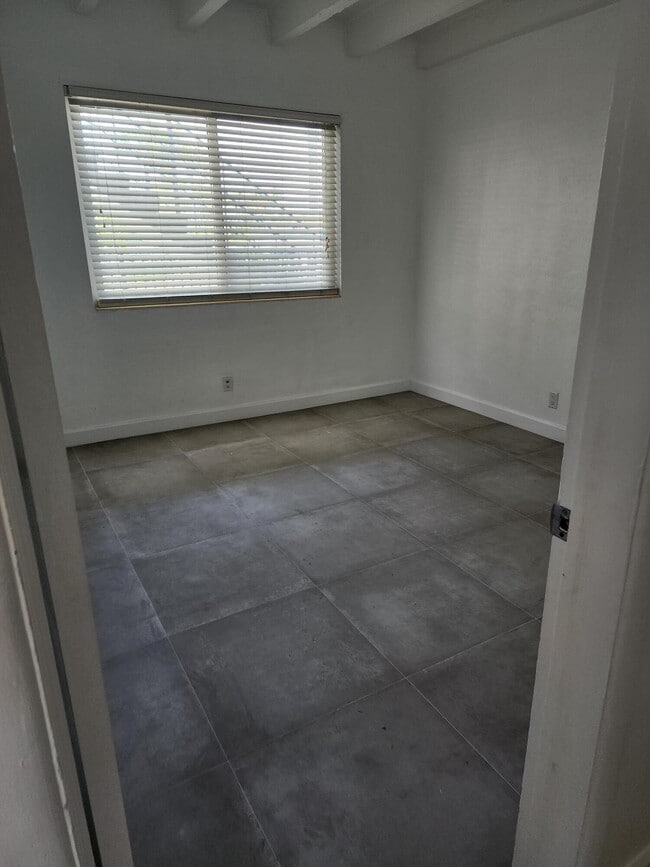 Photo - 100 Cascade Ln Unit 5