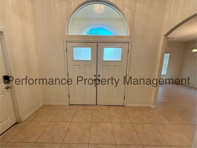 Photo - Stunning 4 Bed/3 Bath Home Near City in th...