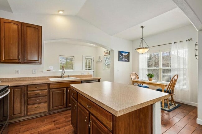 Photo - 5014 Brookfield Dr