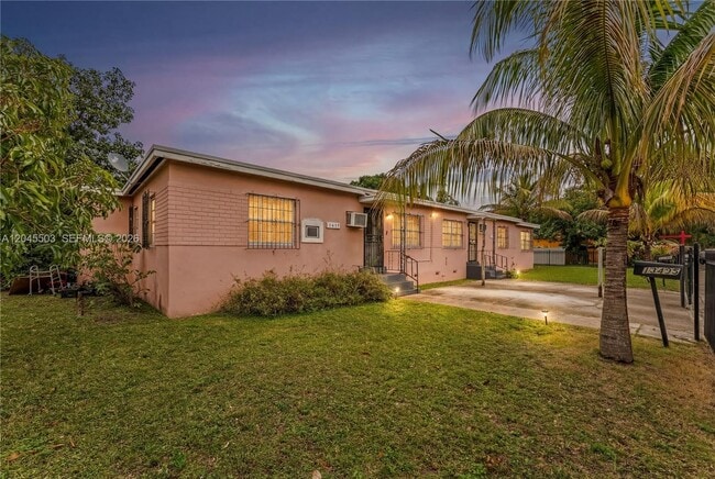 Building Photo - 13495 NW 8th Ave Unit 13495
