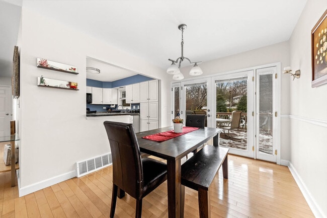 Photo - 3226 Everglade Ave