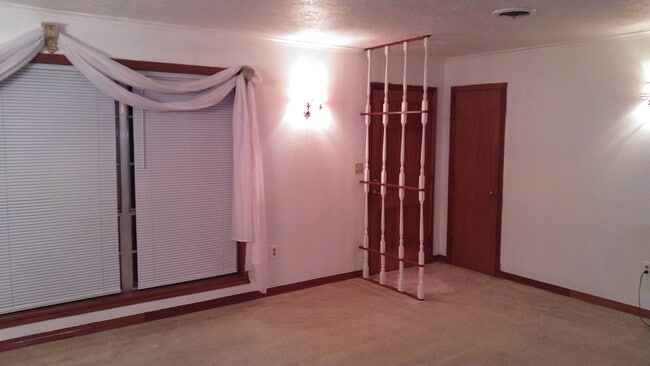 Photo - 5712 Bounds Rd