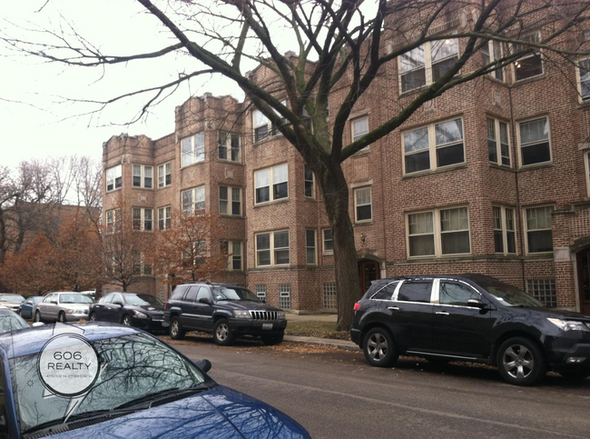 Photo - 1909 W Argyle St Unidad 1 Rental