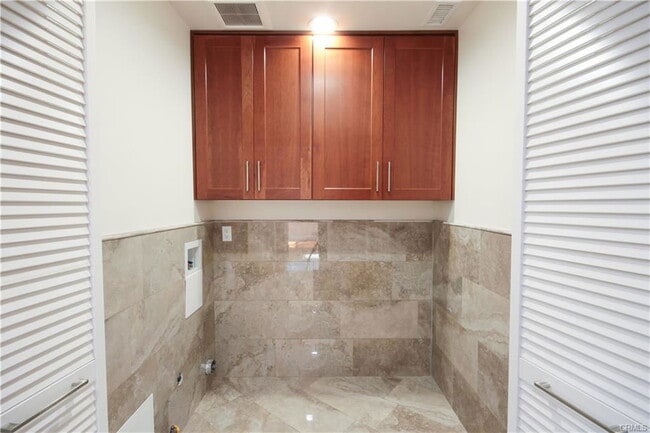 Photo - 150 Orangewood Ln