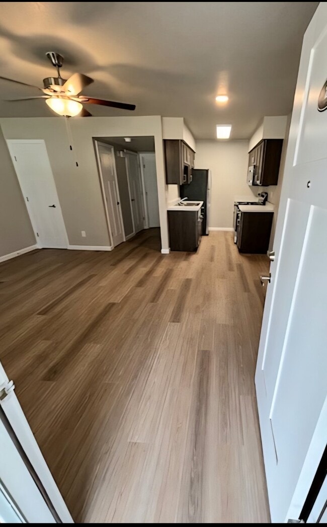 Photo - 701 Lewark St Unit 1A7