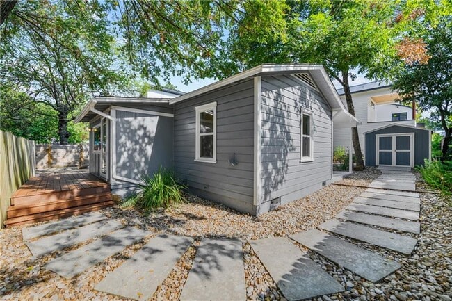 Photo - 1700 Cullen Ave