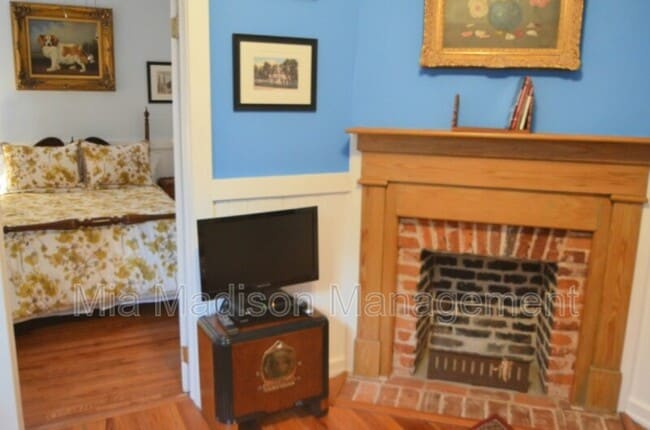 Photo - 547 E Macon St